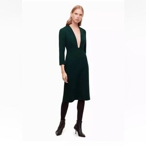 Aritzia Babaton Black Masu Deep V Midi Dress Sz 2